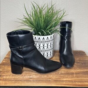 Anne Klein Kerri Bootie, Black, size 9
